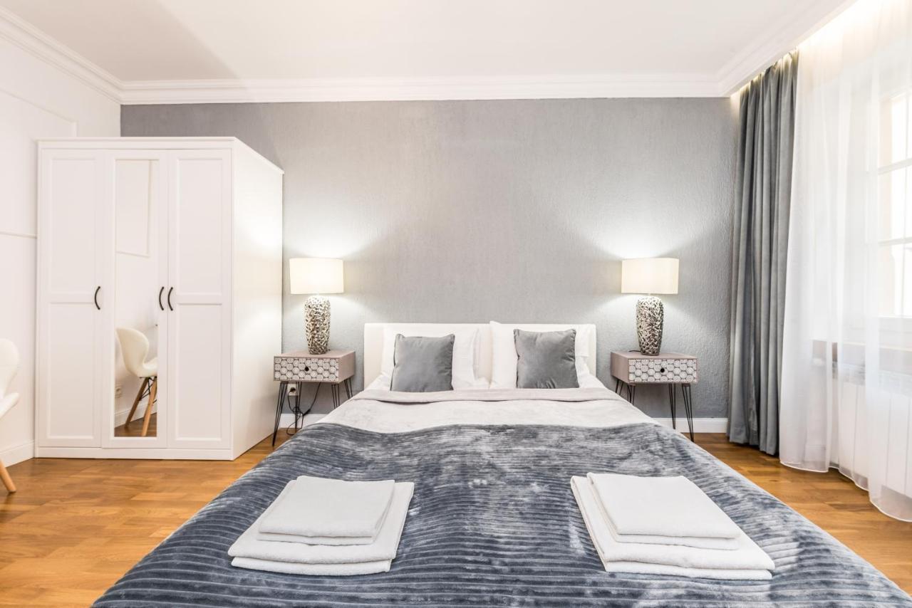 Rent Like Home - Przejscie Garncarskie 10 Wrocław Exteriör bild