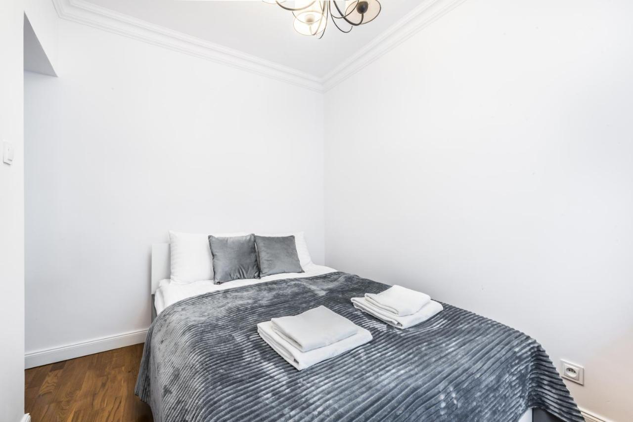 Rent Like Home - Przejscie Garncarskie 10 Wrocław Exteriör bild